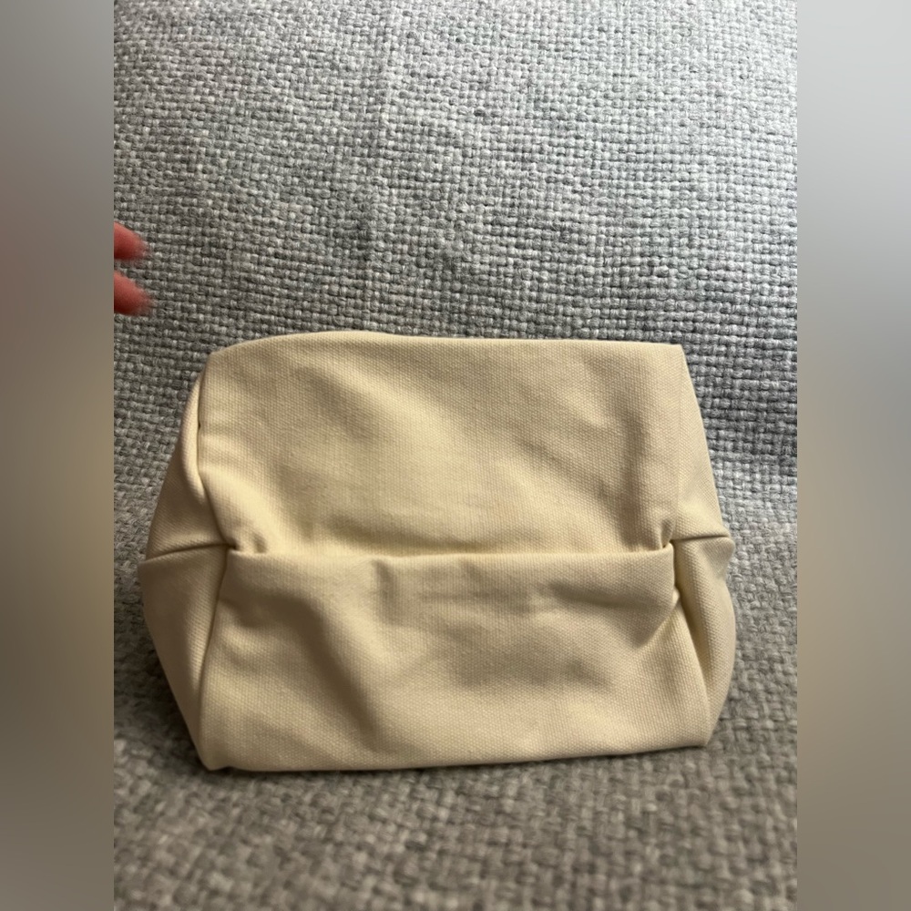 Issey Miyake Cosmetic Bag - Picture 7 of 7
